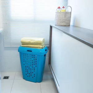 Roupeiro Telado com Cesto 45l Branco - Imagem 1