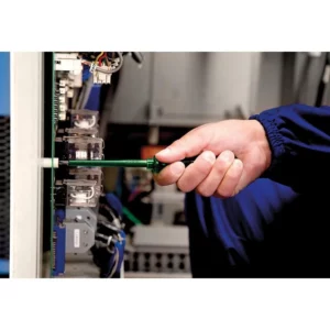 Chave de Fenda Isolada Ponta Cruzada em Aço Cromo Vanádio 5 X 150mm (3/16" X 6") - Tramontina